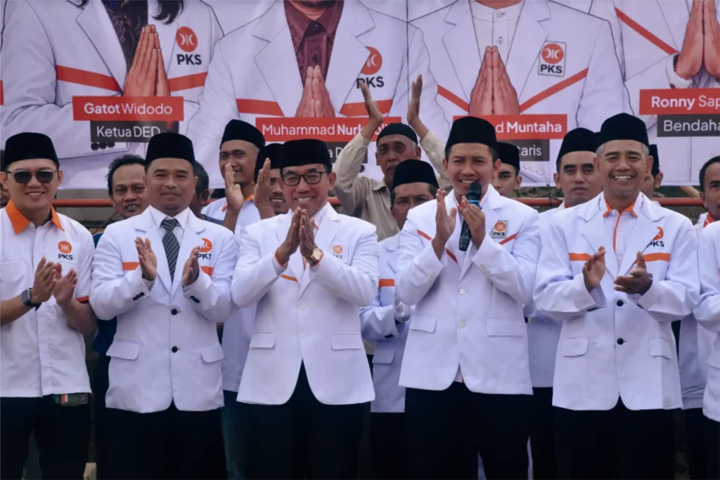Muh Haris: Persatuan dan SDM Berkualitas Jadi Modal Menuju Indonesia Emas 2045 Muh Haris: Persatuan dan SDM Berkualitas Jadi Modal Menuju Indonesia Emas 2045
